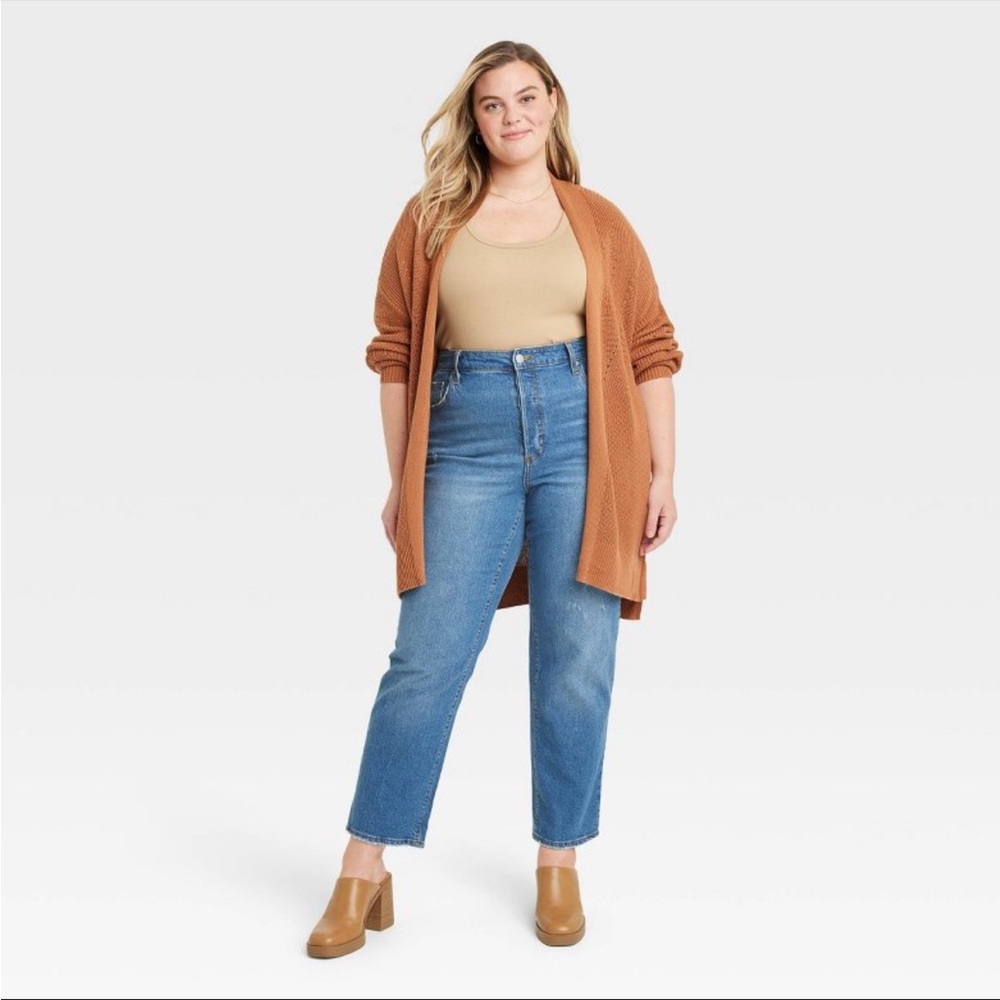 Universal Thread high-rise button fly women’s jea… - image 3